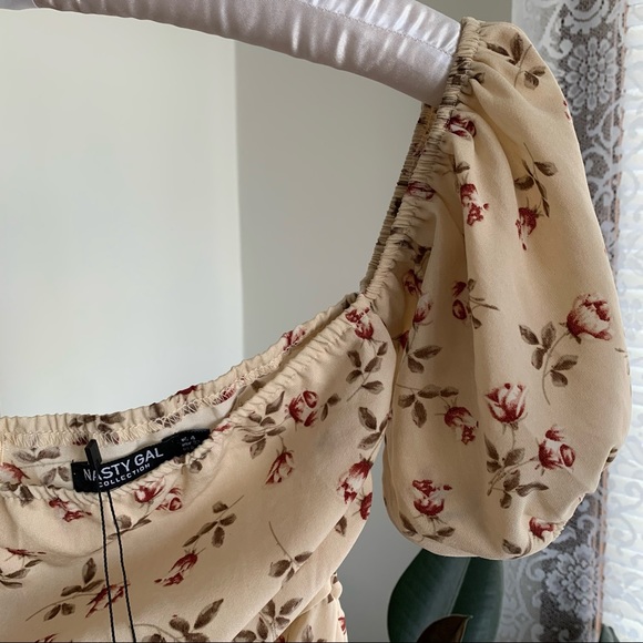 NWT Floral Off Shoulder Dress - Picture 4 of 9